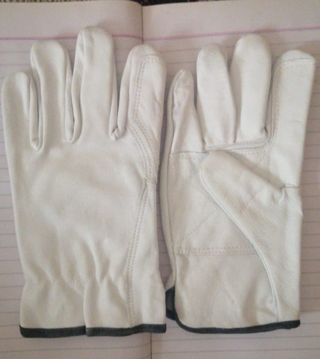 Premium Leather Gloves thumbnail 3