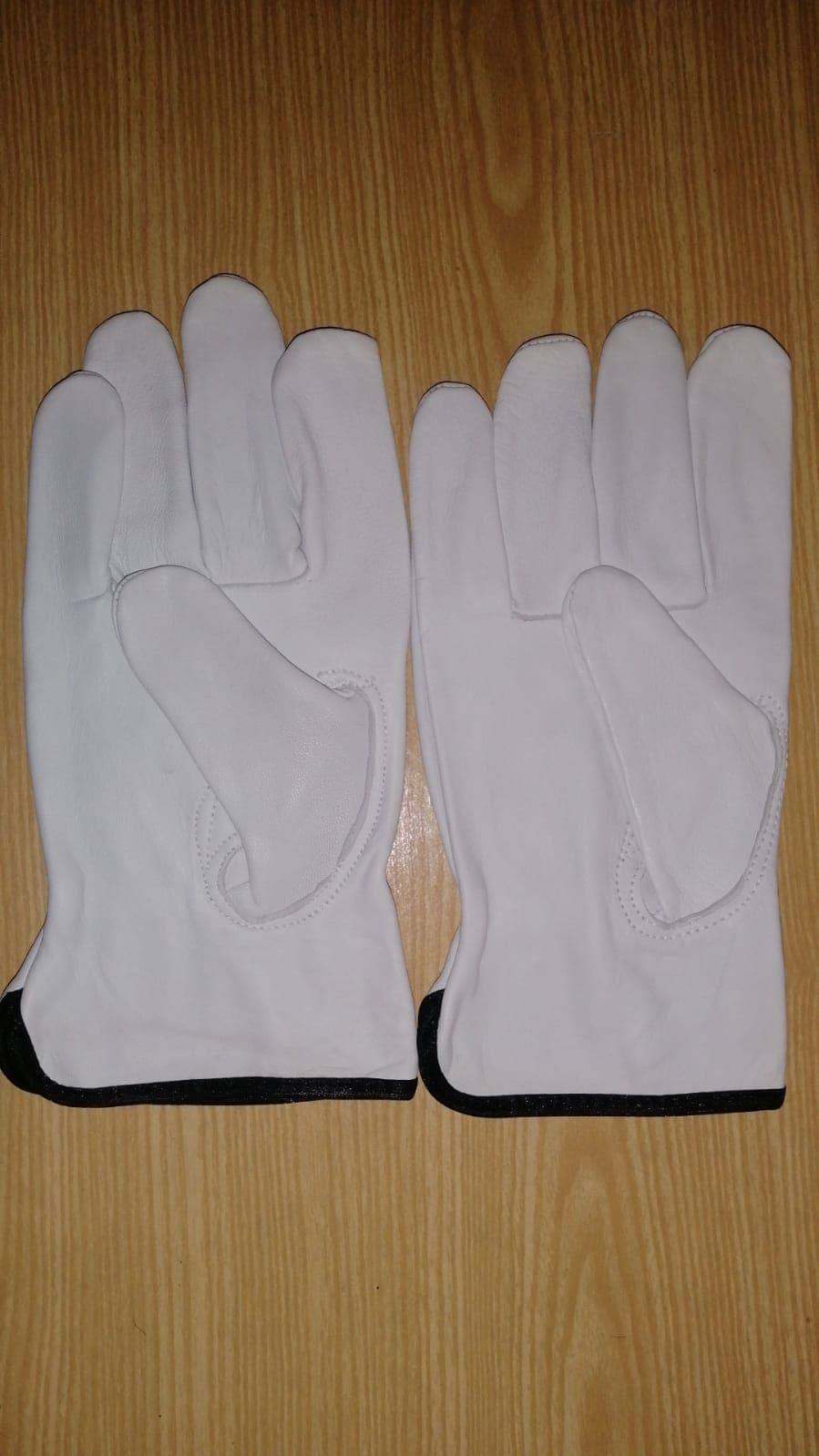 Premium Leather Gloves thumbnail 5