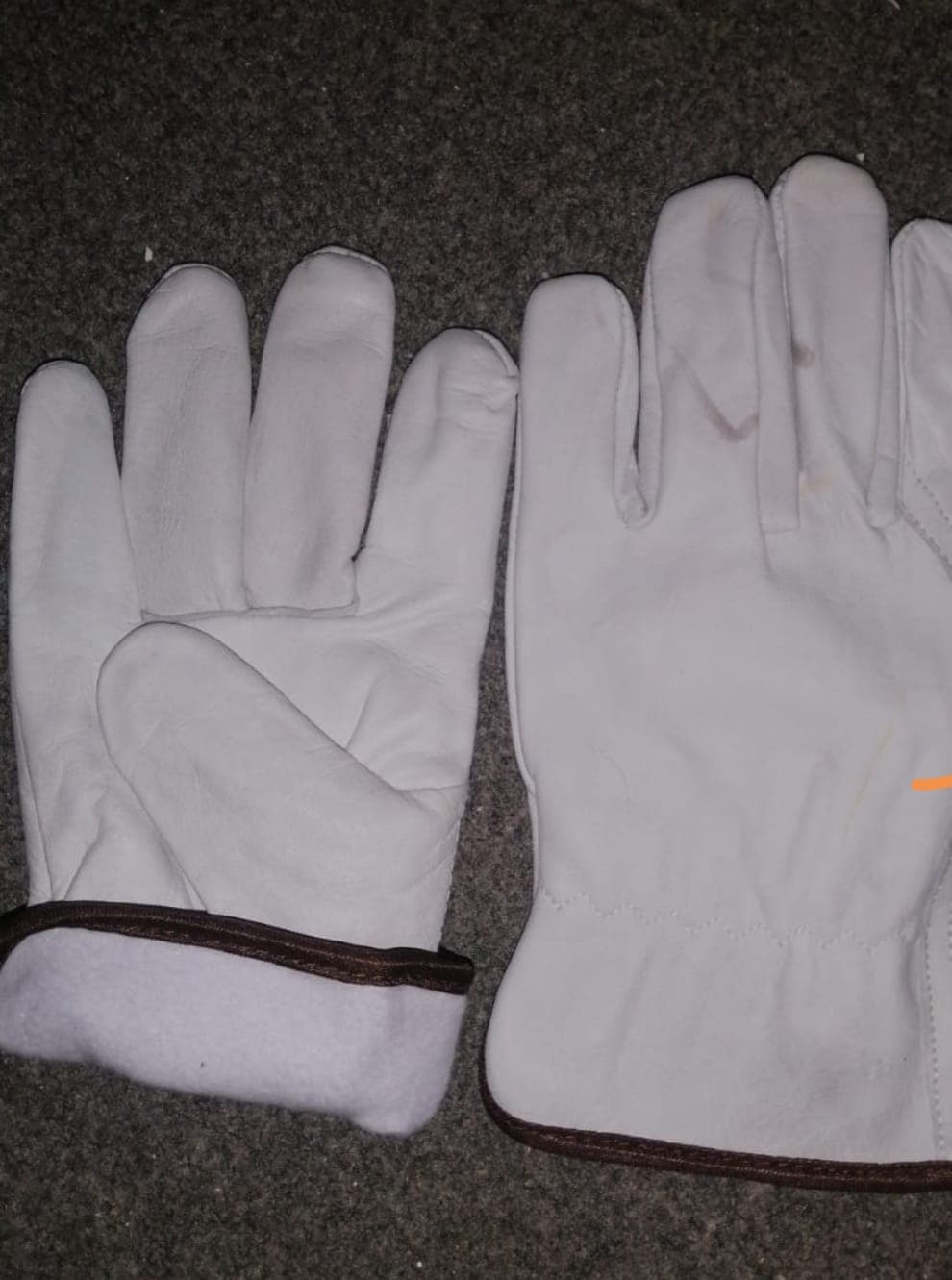 Premium Leather Gloves thumbnail 6